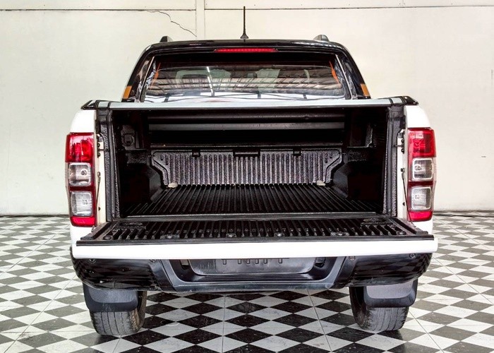 Used 6
                    FORD
                     for Sale Image