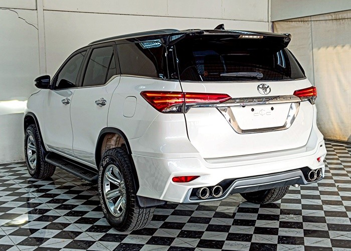 Used 9
                    TOYOTA
                     for Sale Image