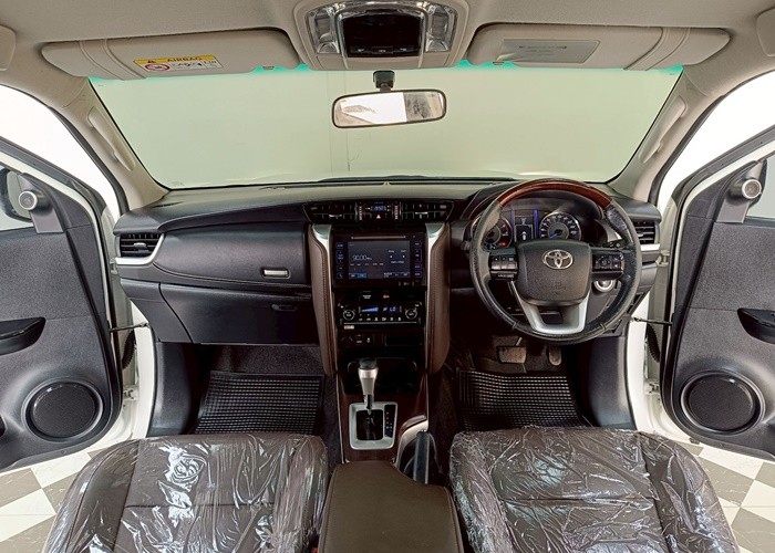 Used 9
                    TOYOTA
                     for Sale Image