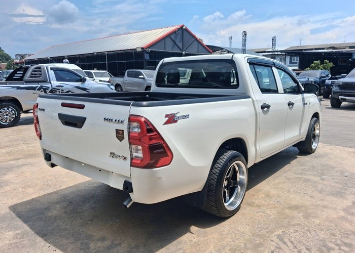 Used 7
                    TOYOTA
                     for Sale Image