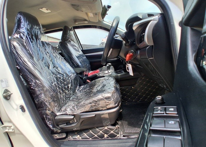Used 7
                    TOYOTA
                     for Sale Image