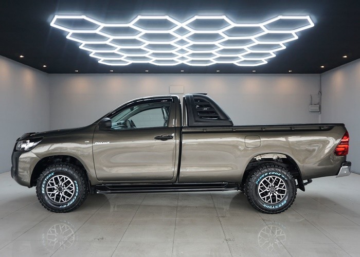 Used 5
                    TOYOTA
                     for Sale Image