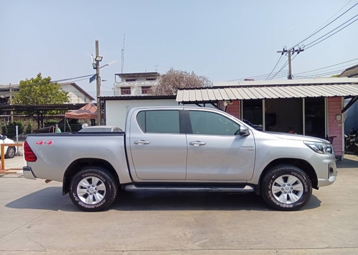 Used 12
                    TOYOTA
                     for Sale Image