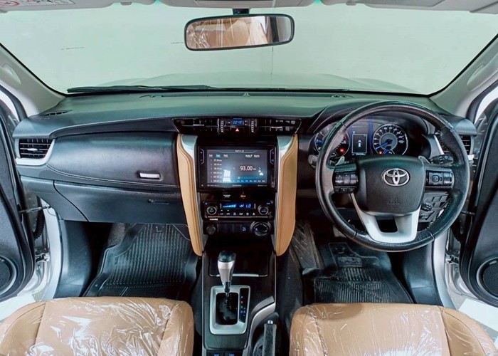 Used 8
                    TOYOTA
                     for Sale Image