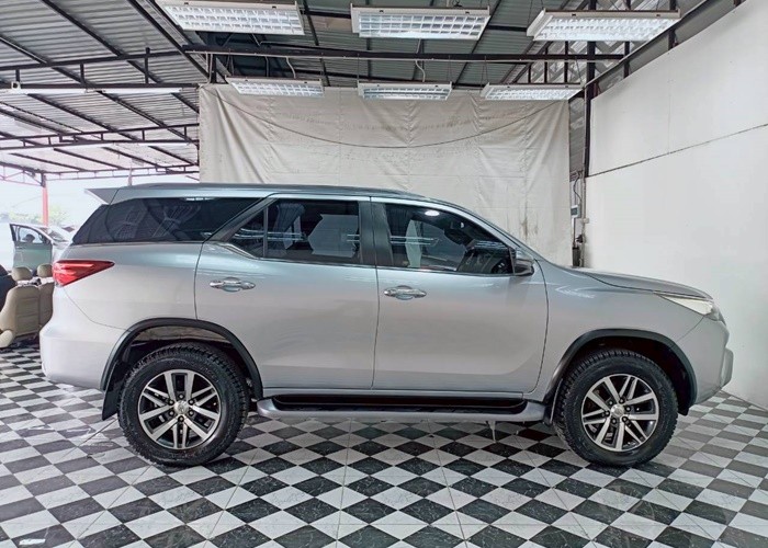 Used 8
                    TOYOTA
                     for Sale Image