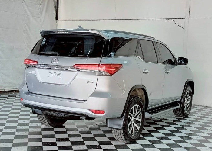 Used 8
                    TOYOTA
                     for Sale Image