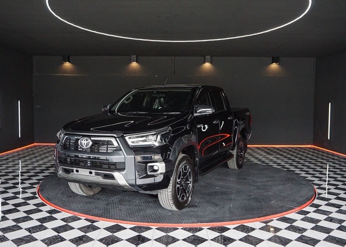 TOYOTA