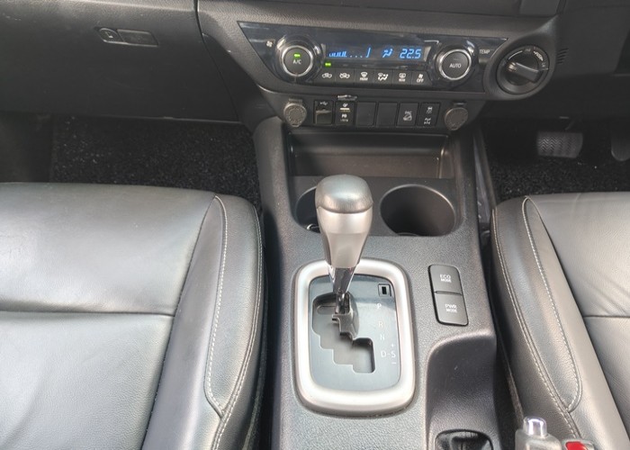 Used 9
                    TOYOTA
                     for Sale Image