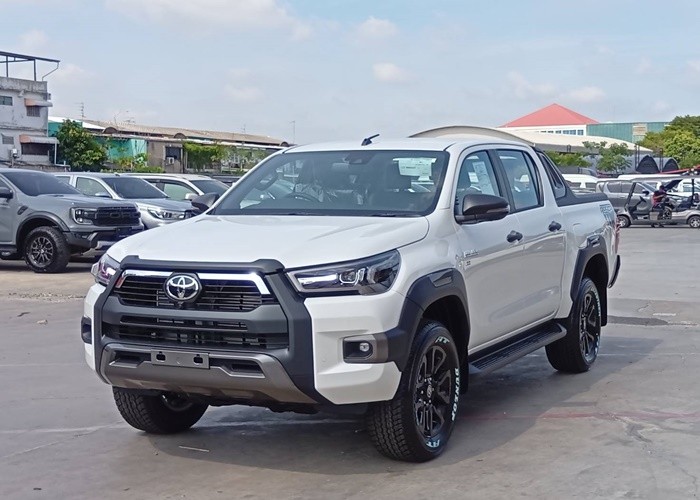 TOYOTA