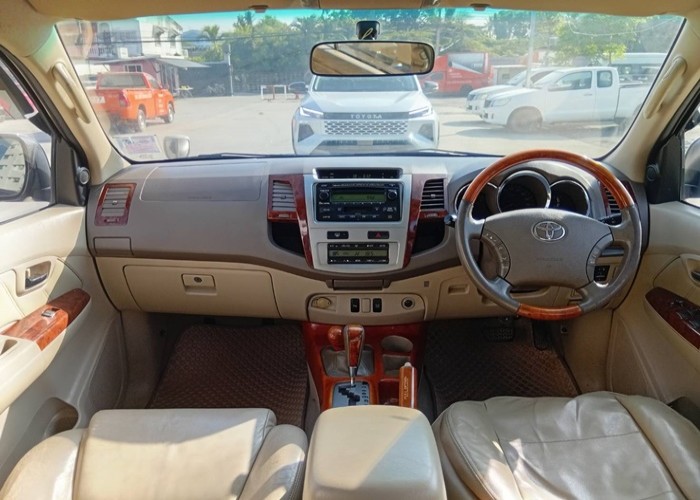 Used 11
                    TOYOTA
                     for Sale Image