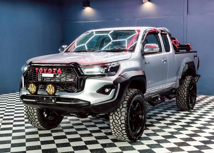 TOYOTA