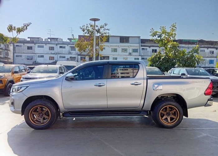 Used 12
                    TOYOTA
                     for Sale Image