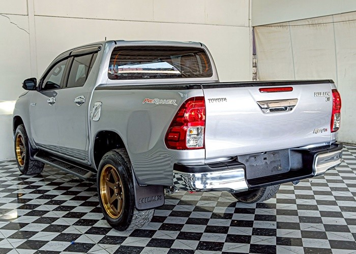 Used 12
                    TOYOTA
                     for Sale Image