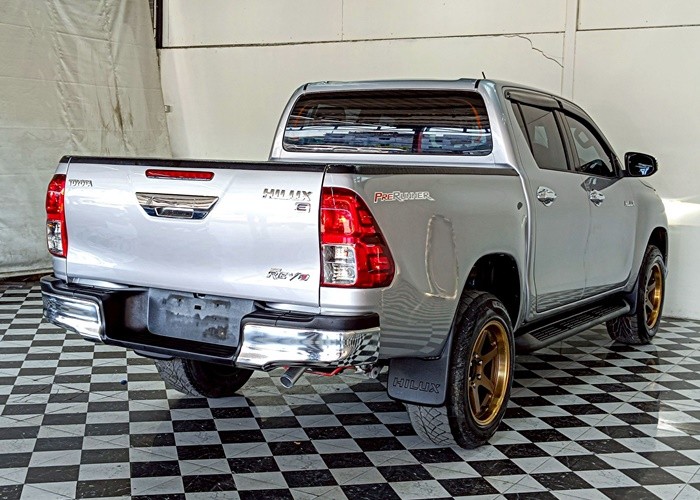 Used 12
                    TOYOTA
                     for Sale Image