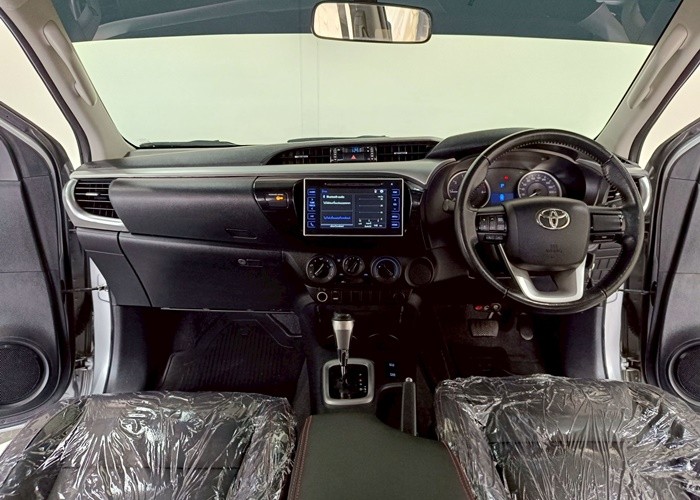 Used 12
                    TOYOTA
                     for Sale Image