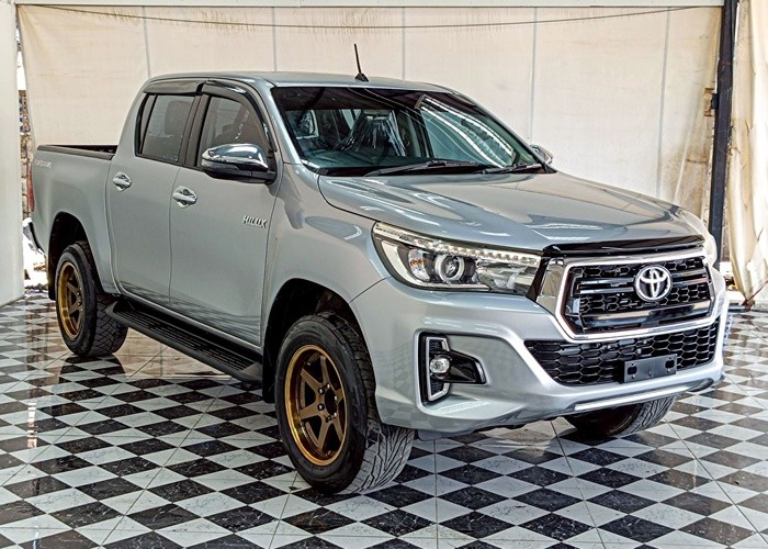 Used 12
                    TOYOTA
                     for Sale Image