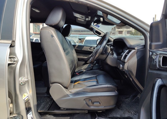 Used 12
                    FORD
                     for Sale Image