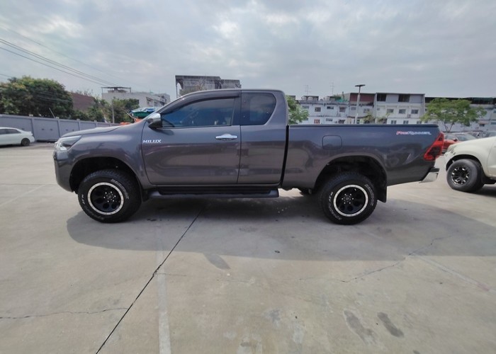 Used 5
                    TOYOTA
                     for Sale Image