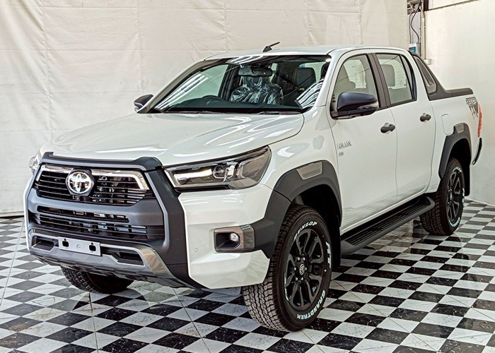 TOYOTA
