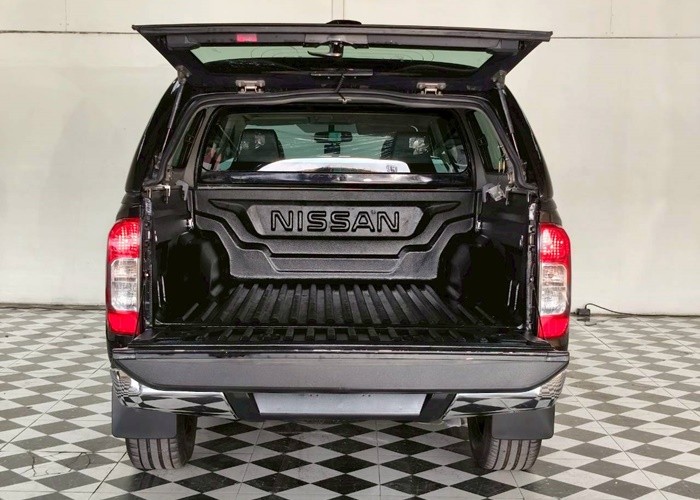 Used 7
                    NISSAN
                     for Sale Image