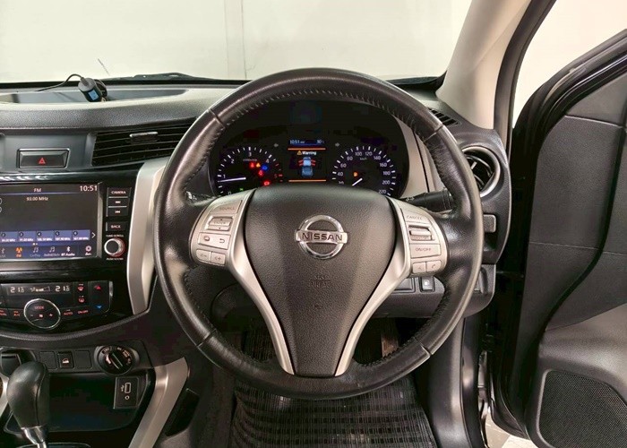 Used 7
                    NISSAN
                     for Sale Image