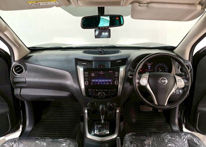 Used 7
                    NISSAN
                     for Sale Image