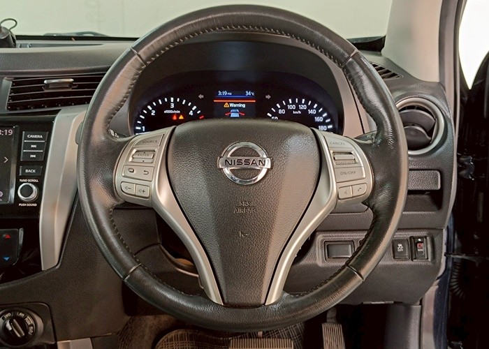 Used 7
                    NISSAN
                     for Sale Image