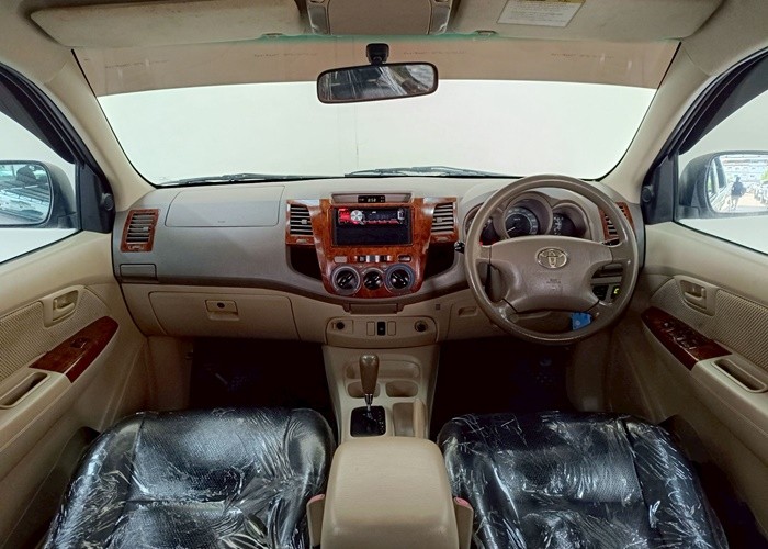 Used 12
                    TOYOTA
                     for Sale Image