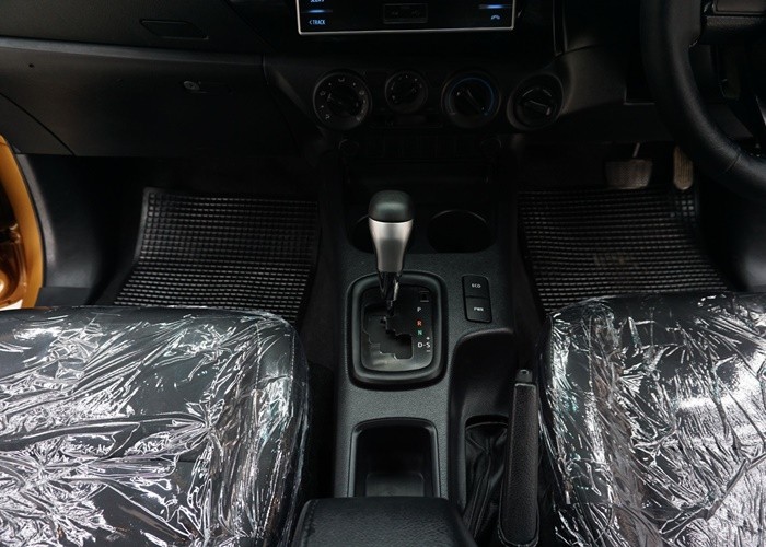Used 5
                    TOYOTA
                     for Sale Image