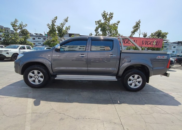 Used 8
                    TOYOTA
                     for Sale Image