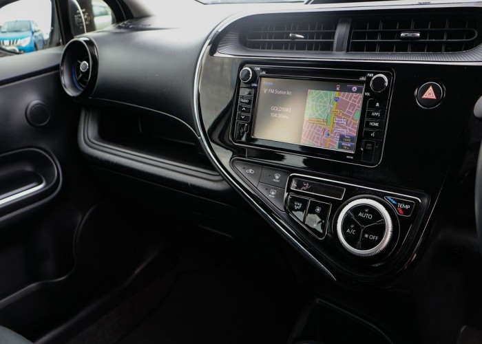 Used 1
                    TOYOTA
                     for Sale Image