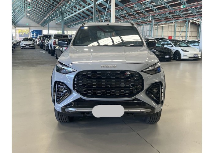 Used 1
                    ISUZU
                     for Sale Image