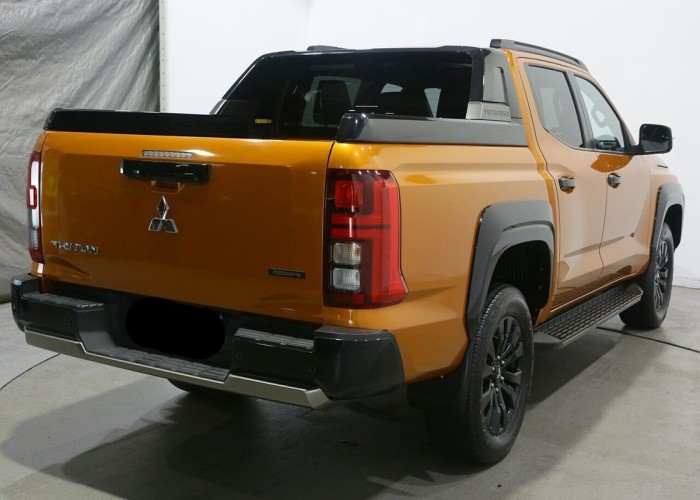 Used 1
                    MITSUBISHI
                     for Sale Image