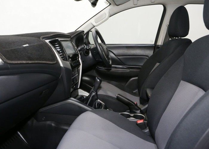 Used 1
                    MITSUBISHI
                     for Sale Image