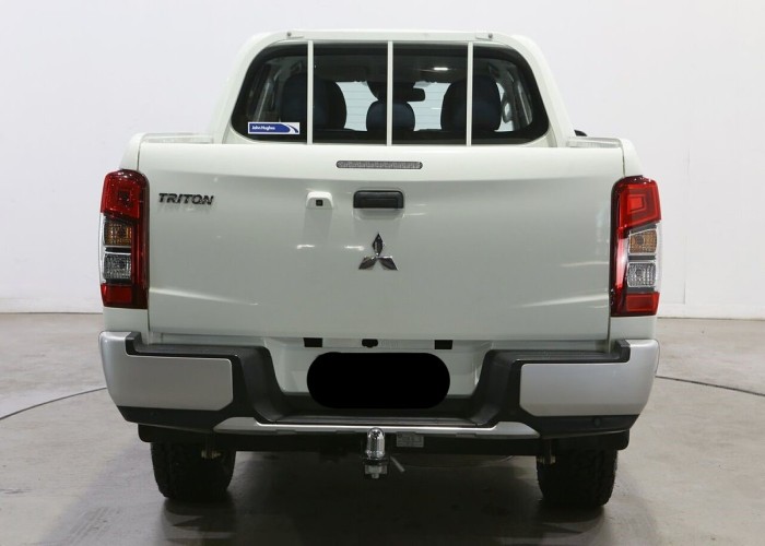 Used 1
                    MITSUBISHI
                     for Sale Image