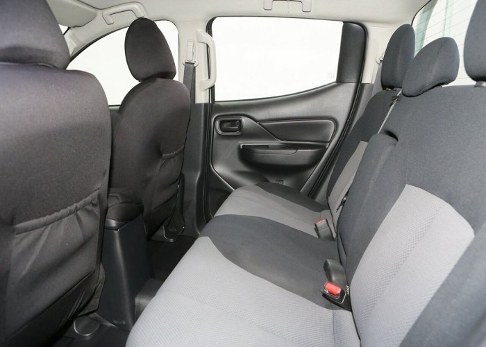 Used 1
                    MITSUBISHI
                     for Sale Image