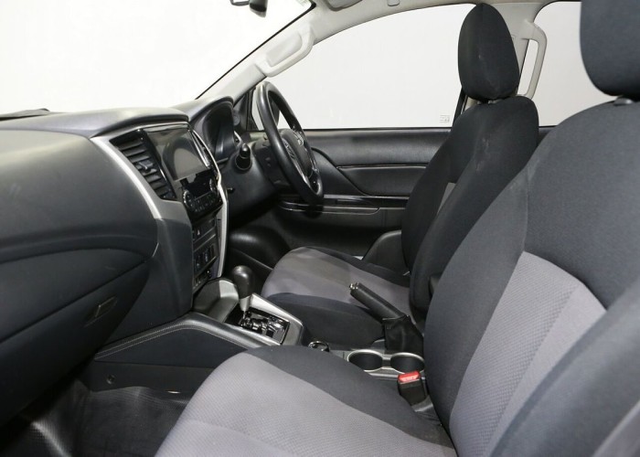 Used 1
                    MITSUBISHI
                     for Sale Image