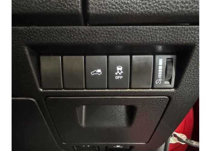 Used 1
                    ISUZU
                     for Sale Image