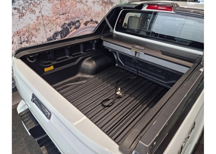 Used 1
                    ISUZU
                     for Sale Image