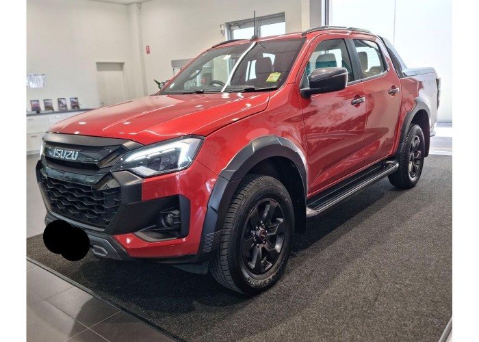 Used 1
                    ISUZU
                     for Sale Image