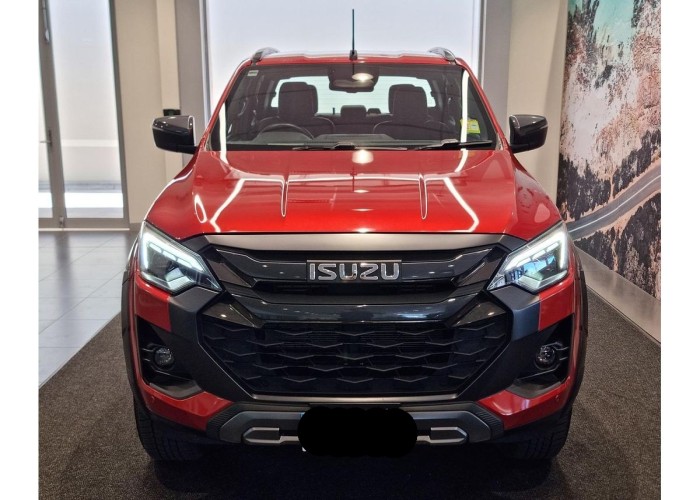 Used 1
                    ISUZU
                     for Sale Image