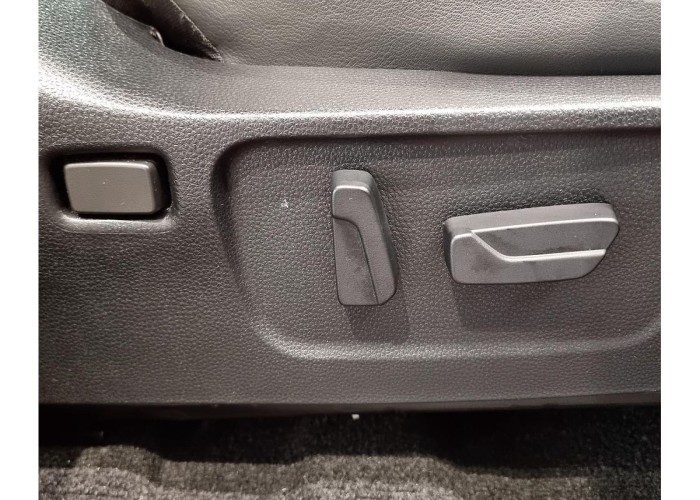 Used 1
                    ISUZU
                     for Sale Image