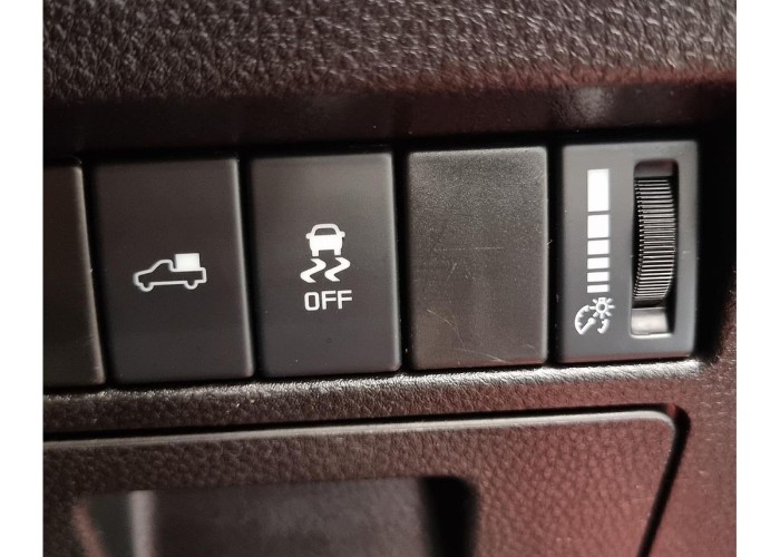 Used 1
                    ISUZU
                     for Sale Image