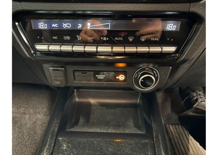 Used 1
                    ISUZU
                     for Sale Image