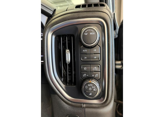 Used 1
                    CHEVROLET
                     for Sale Image