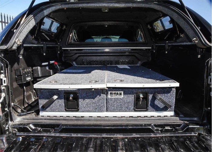 Used 2
                    MITSUBISHI
                     for Sale Image