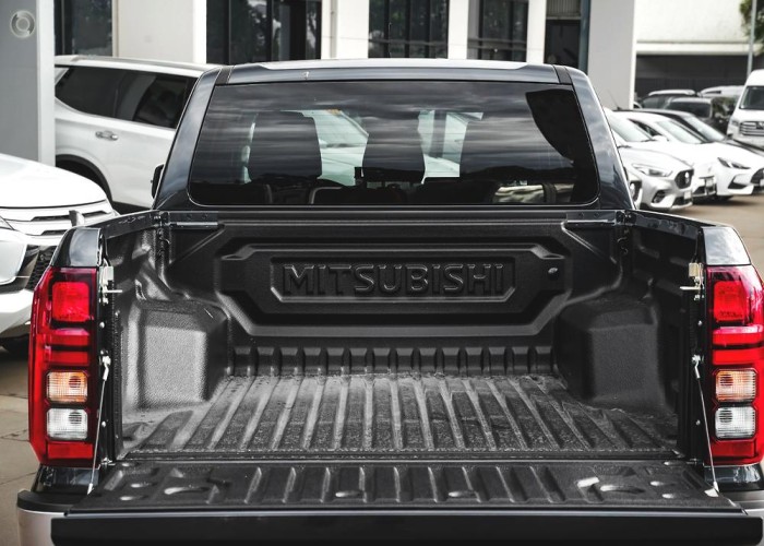 Used 2
                    MITSUBISHI
                     for Sale Image