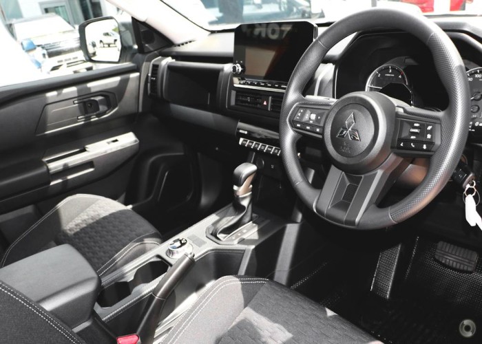 Used 2
                    MITSUBISHI
                     for Sale Image