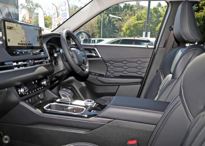 Used 2
                    MITSUBISHI
                     for Sale Image