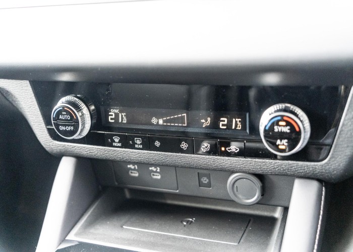 Used 2
                    MITSUBISHI
                     for Sale Image